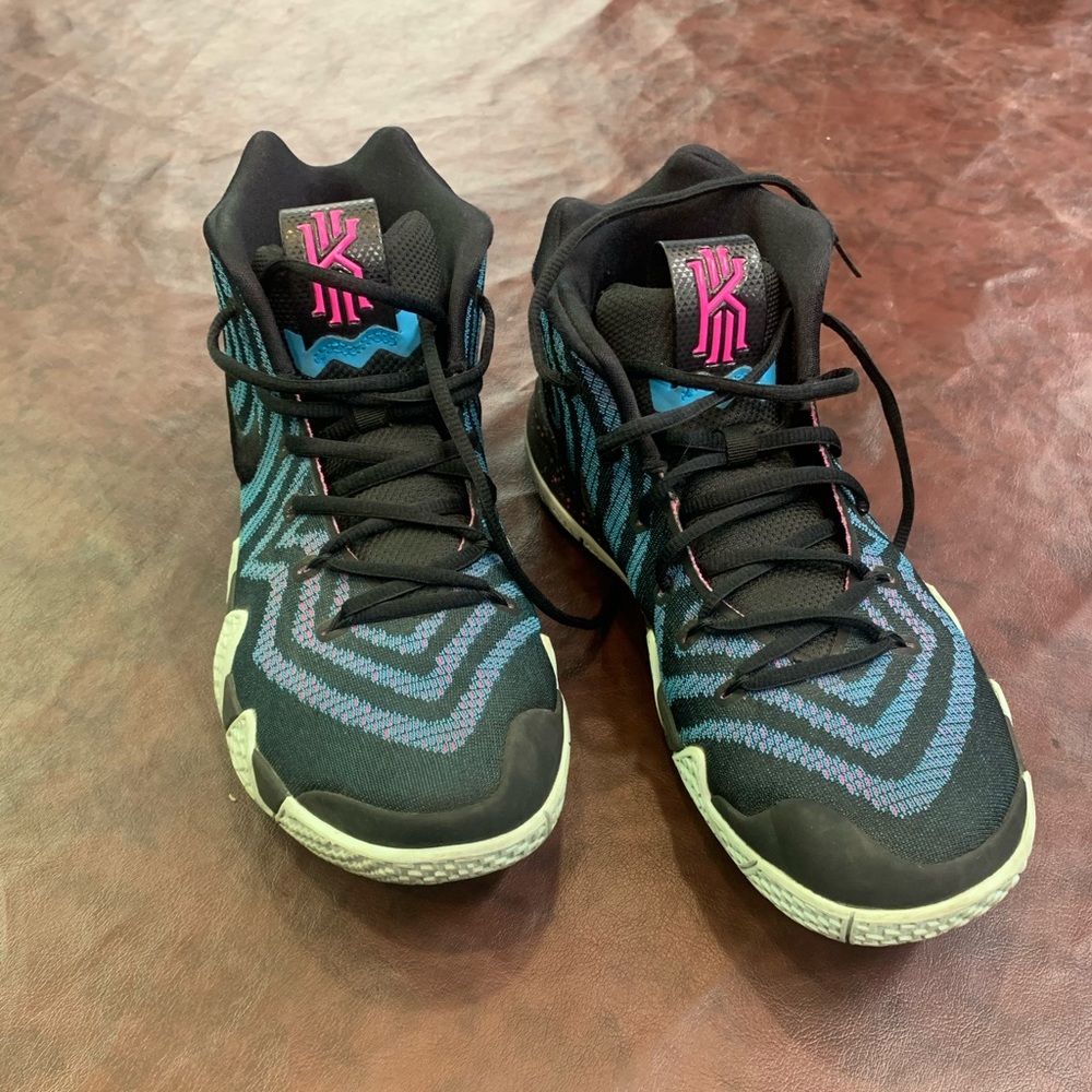 Nike Kyrie 4s (80s) - Size 11